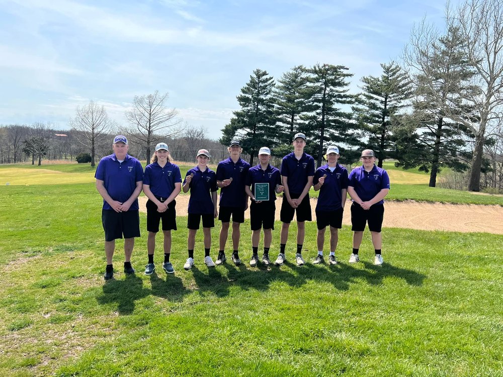 Panther Golf Team Wins LCC Title