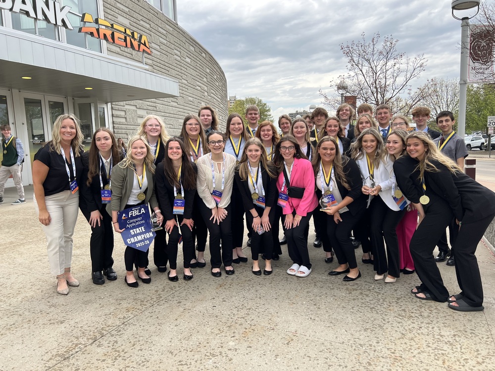 Salisbury FBLA Chapter Qualifies 11 for Nationals Salisbury RIV School District